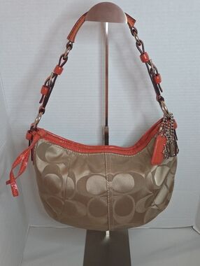Vintage Coach Signature C Hobo Carriage Handbag - Style 12675